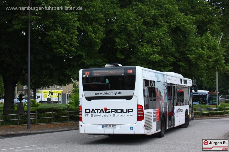 24) 8111 (ex JA 8353) 24,JH,JN.jpg